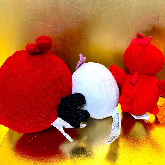 ANGRY BIRDS RED & MATILDA PLUSH & RED CARDINAL SQUEAKER PLUSH VTG 2004 - Picture 6 of 16